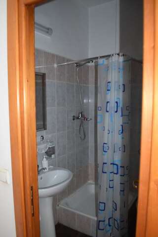 Гостевой дом Pension GreenHouse Сибиу Трехместный номер-1